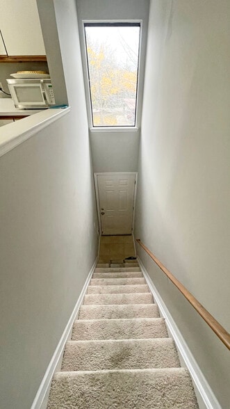 Building Photo - 42532 Lilley Pointe Dr