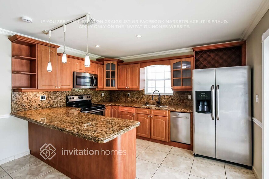 Building Photo - 6545 SW 29th St