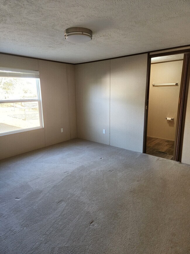 Building Photo - 616 Co Rd 118B