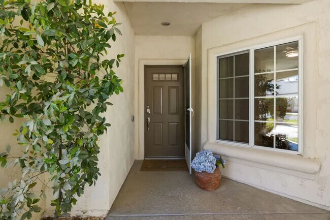 Building Photo - 187 Desert Falls Cir