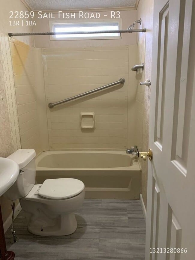 Building Photo - 22859 Sailfish Rd