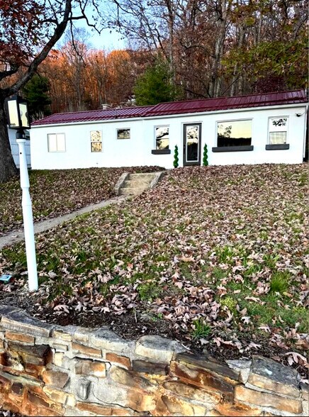 Building Photo - 1123 OH-552