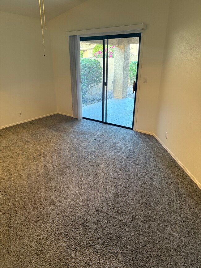 Building Photo - 12152 N Finch Dr