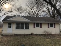 Building Photo - 116 Pauline Ave