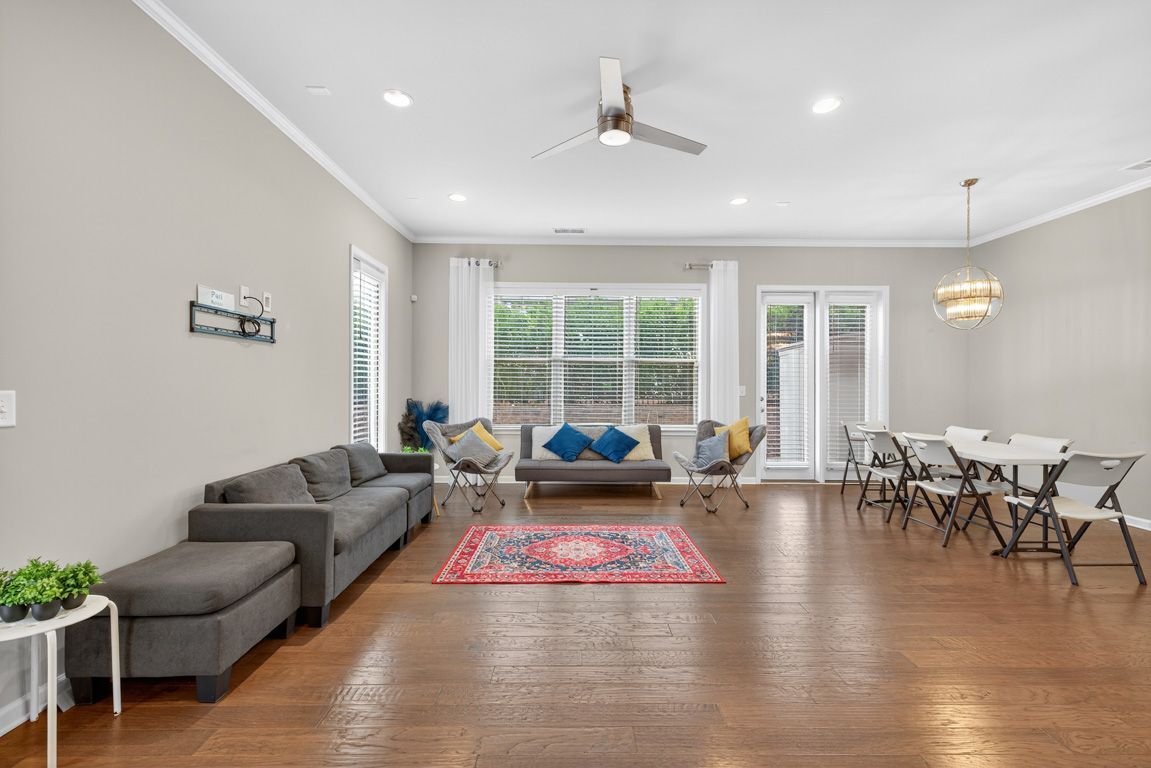 Building Photo - 10171 Windalier Wy