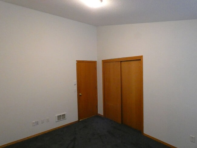 Building Photo - APPLICATION PENDING - *PNW Delight**