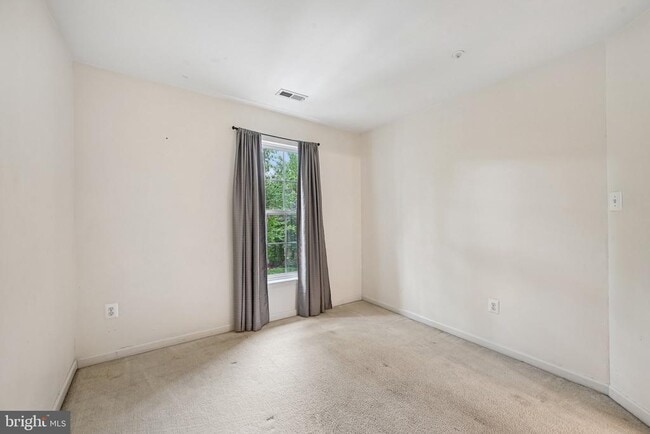 Building Photo - 1724 Emory St