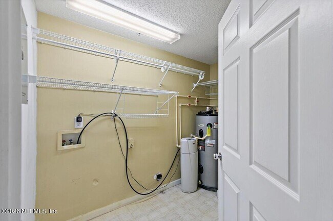 Building Photo - 1010 Bella Vista Blvd