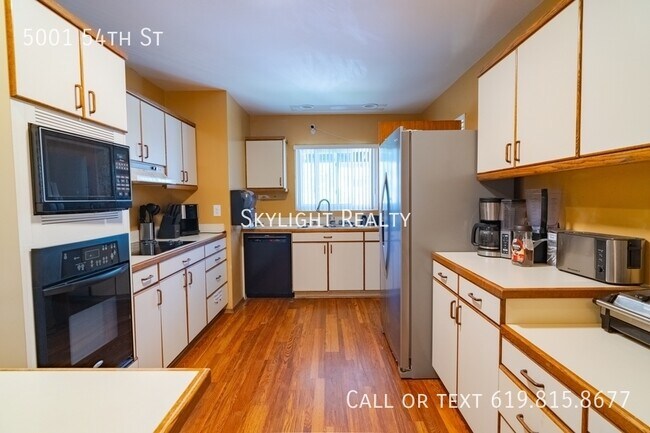 Building Photo - 5001 54th St