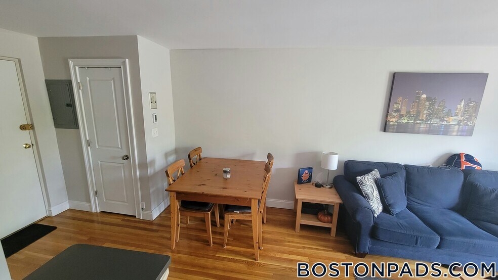 Building Photo - 134 Summer St