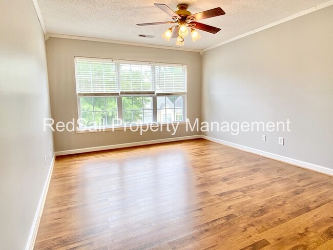 Building Photo - Willow Lakes Townhome!
