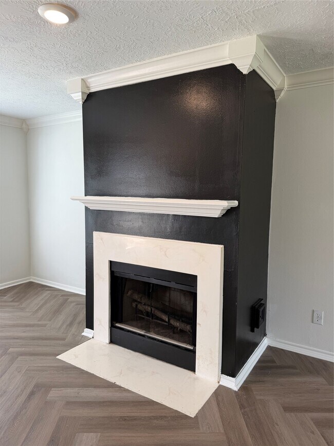 Building Photo - 13714 Firerock Dr