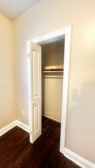 1st bedroom closet - 2483 Verbena St