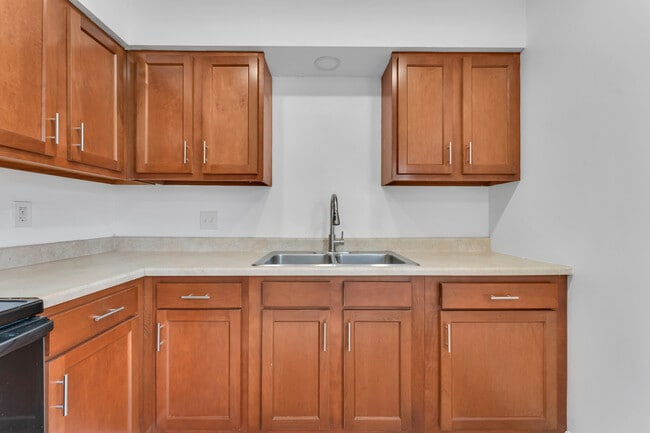 Building Photo - 4518 Washington Square Dr