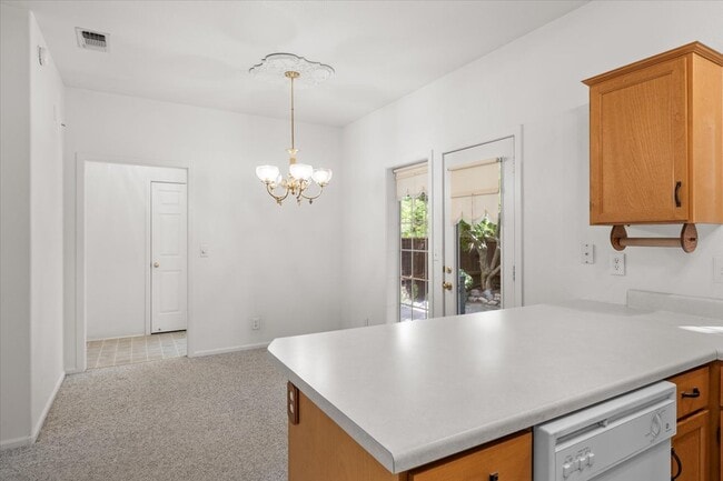 Building Photo - 100 Jackson Creek Dr