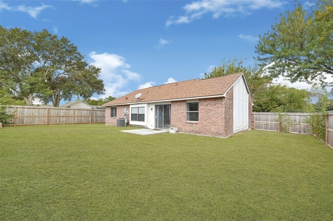 Building Photo - 17303 Nordway Dr