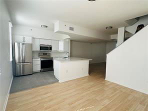 Building Photo - 2873 NE 185th St