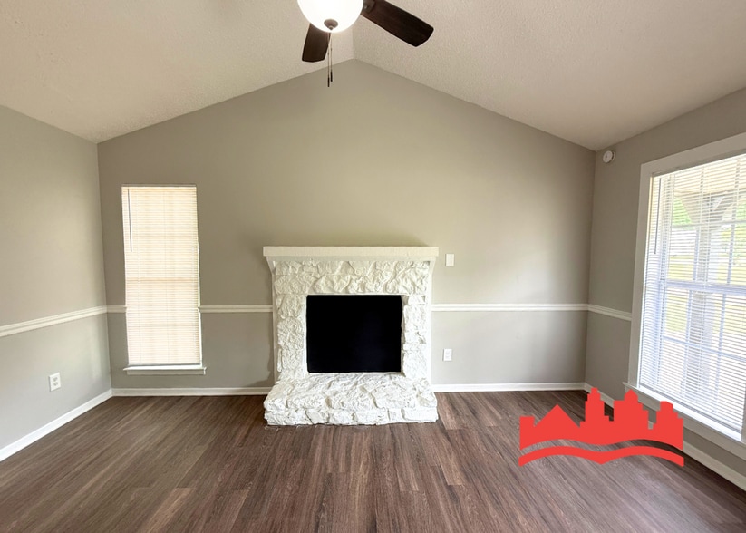 Building Photo - 504 Elmfield Cove