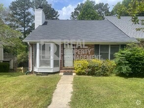 Building Photo - 160 N Springs Ct