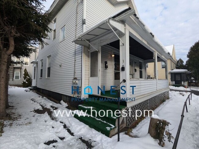 Building Photo - 3 Deeb St