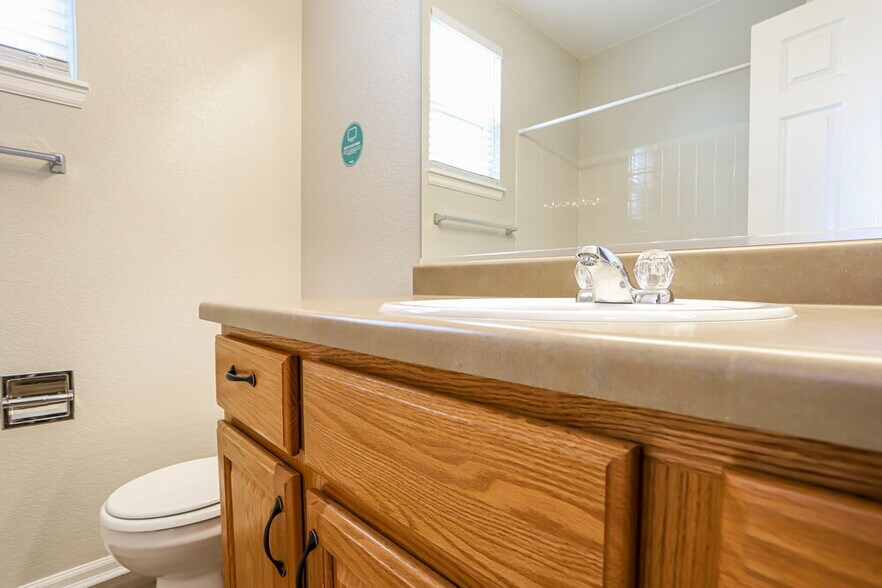 Building Photo - 2550 Paint Pony Cir