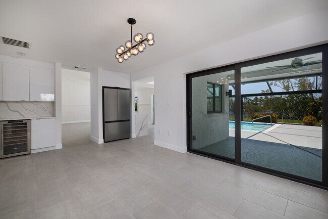 Building Photo - 9436 Sage Ct