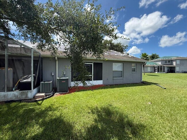 Building Photo - 13531 Summerton Dr