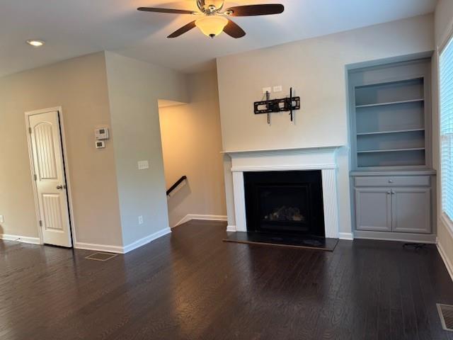 Building Photo - 651 Sunset Park Dr