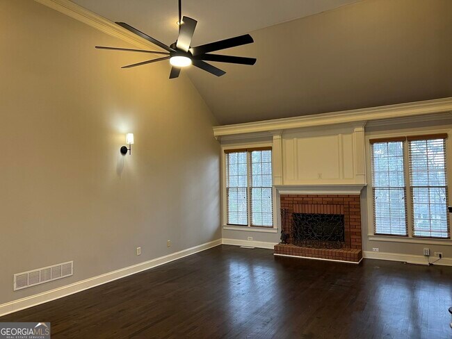 Building Photo - 2476 Sewell Mill Rd