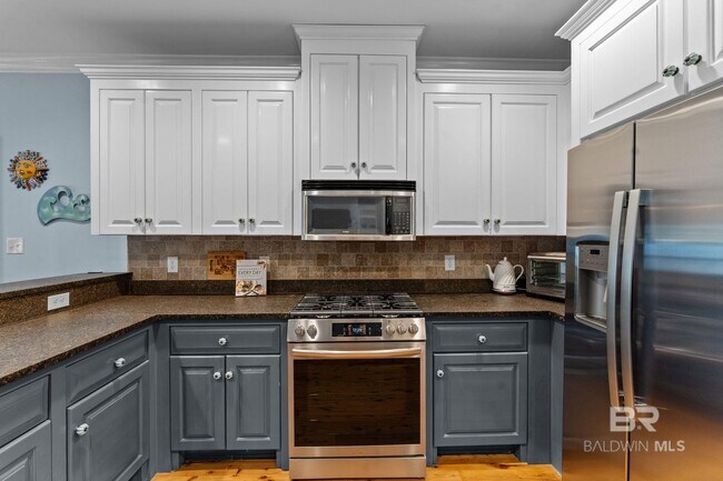 Building Photo - 25911 Tealwood Dr