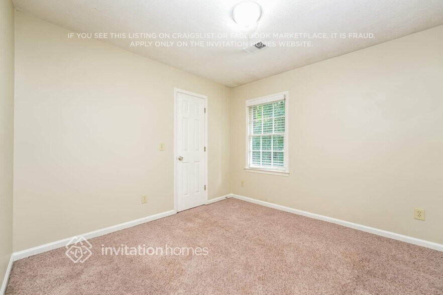 Building Photo - 776 Amberglen Ln