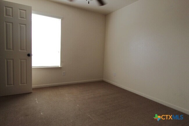 Building Photo - 3517 Settlement Rd