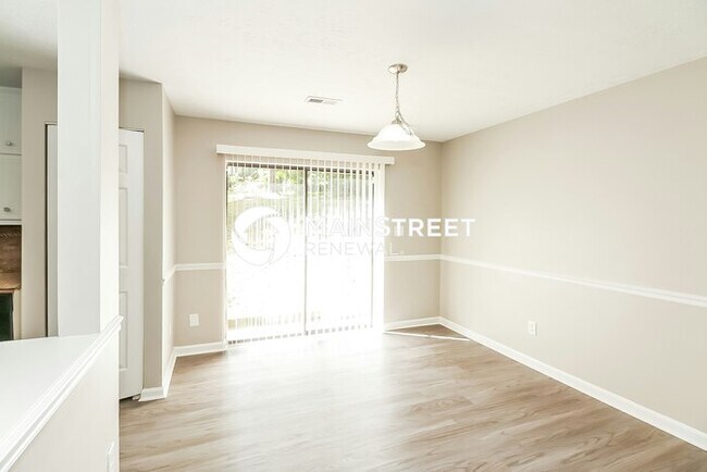 Building Photo - 3 Bedroom Pet-Friendly Home in Fayetteville, GA with Main Street Renewal