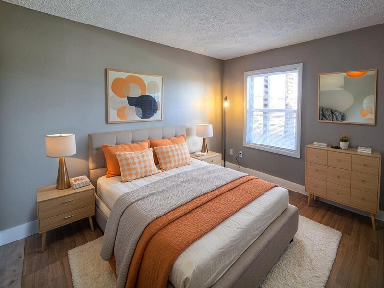 Building Photo - 800 Meadowview Dr