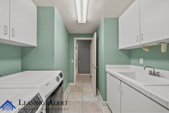 Building Photo - 23367 Camford Pl
