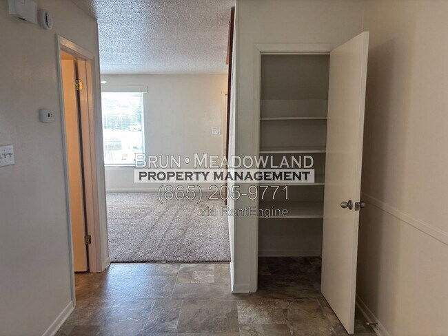 Building Photo - 3610 Kelly Cir