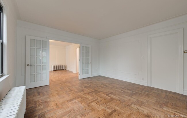 Building Photo - 23 Park Ave