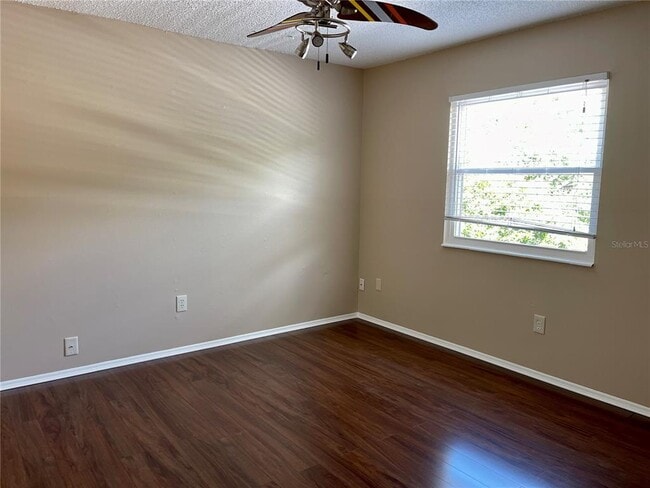Building Photo - 6902 San Mateo Ct
