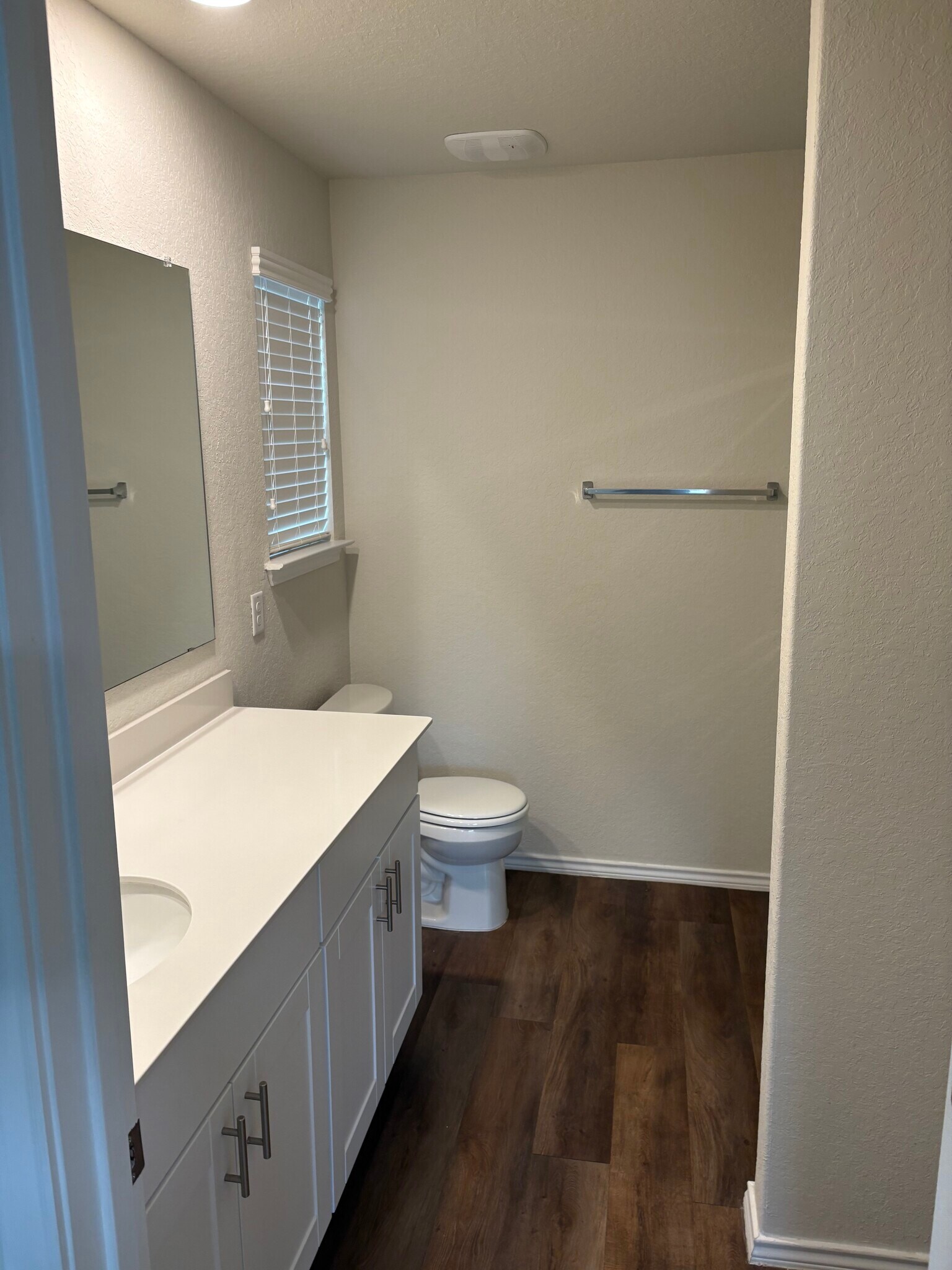 Master bath - 13718 Crossbow Rdg