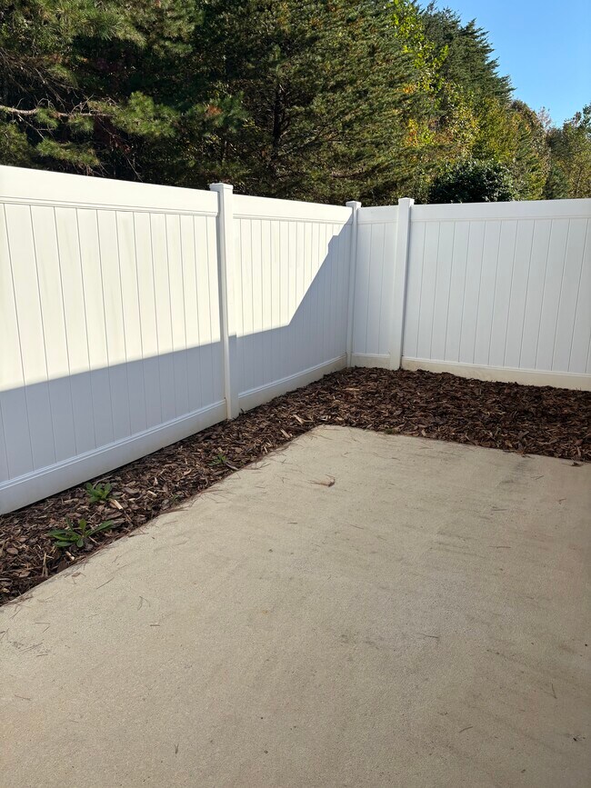 Building Photo - 5638 Roundup Cir