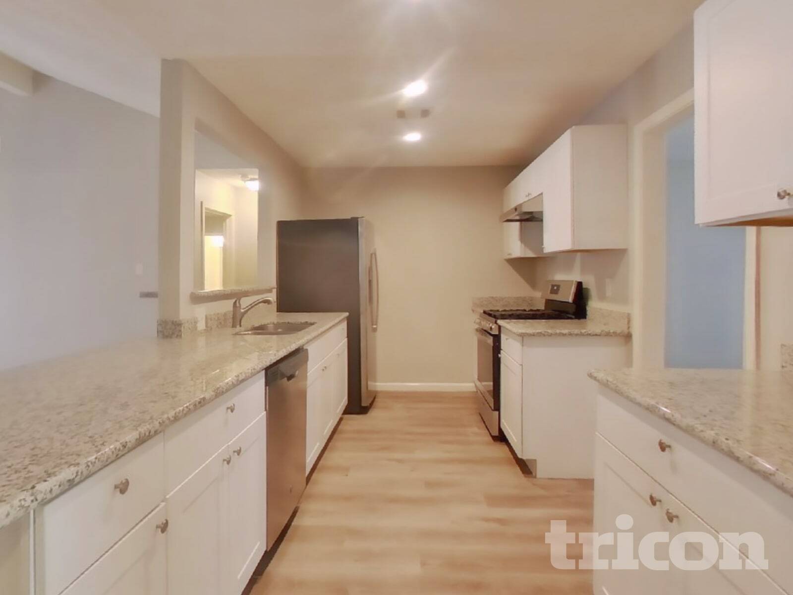 Building Photo - 3434 Deer Valley Dr