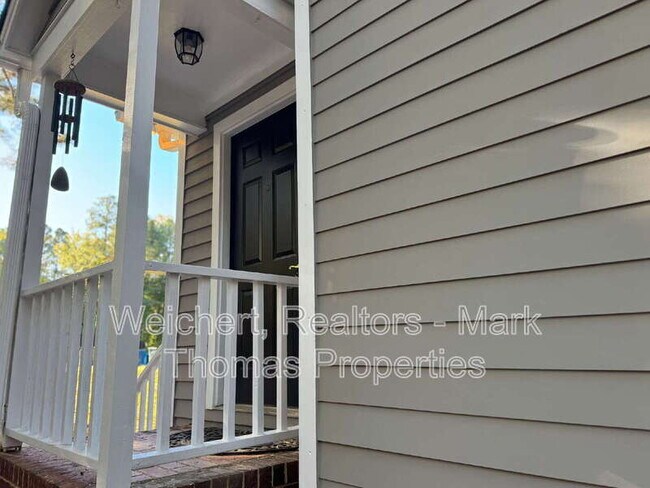 Building Photo - 11 Tarawa Terrace