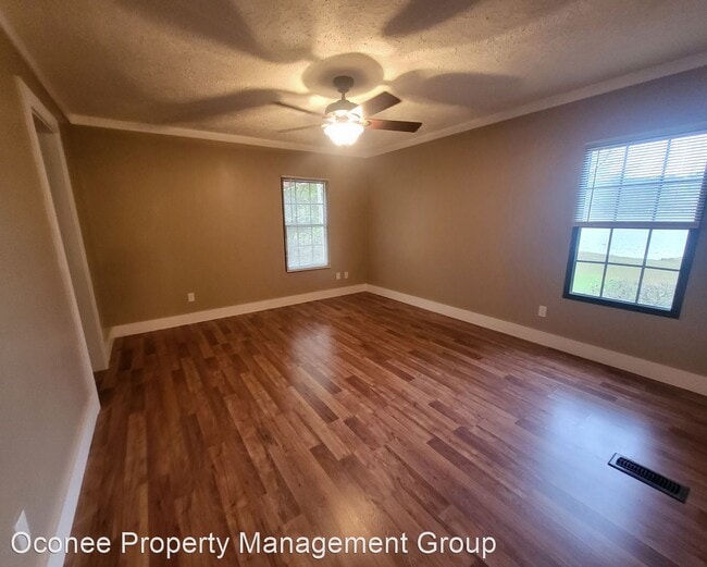 Building Photo - 3 br, 2 bath House - 169 S. Spring Road SE