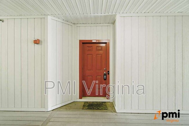 Building Photo - 5317 Warminster Dr