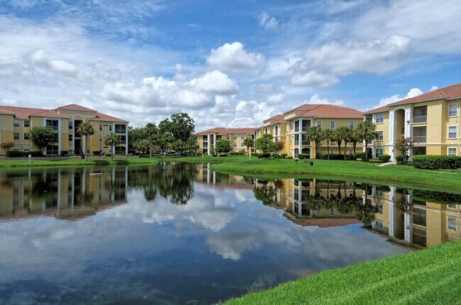 Building Photo - Visconti Condo