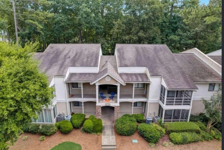 Building Photo - 1708 Wingate Way