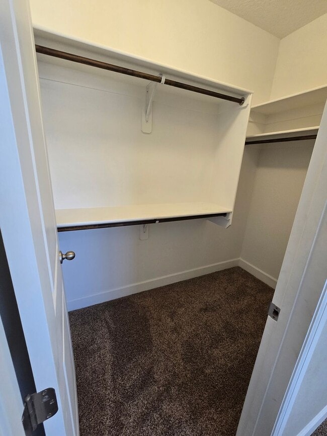 Building Photo - COMING SOON! Beautiful 4 bed, 3.5 bath in ...