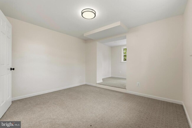 Building Photo - 1801 S Glebe Rd