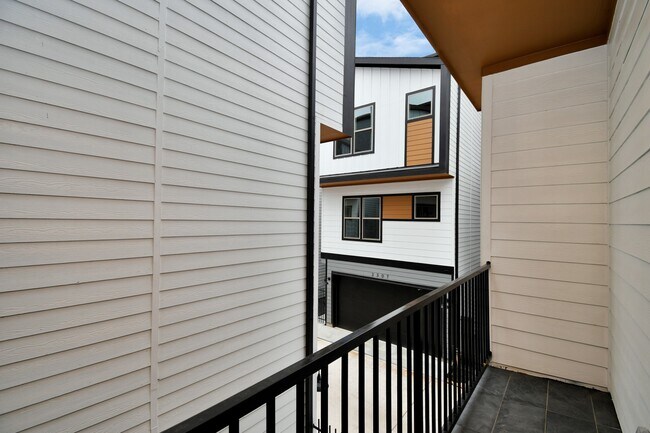 Building Photo - 2313 Eagle St