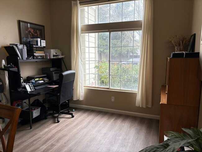 Building Photo - 2085 Galleon Dr